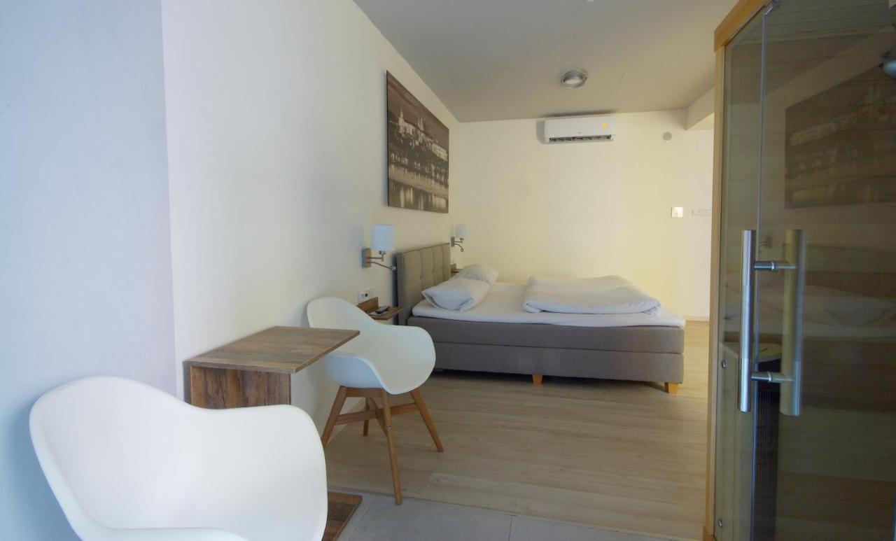 Adeba Hotel ปราก ภายนอก รูปภาพ