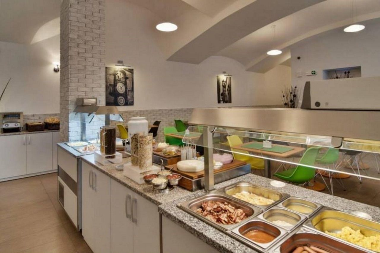 Adeba Hotel ปราก ภายนอก รูปภาพ